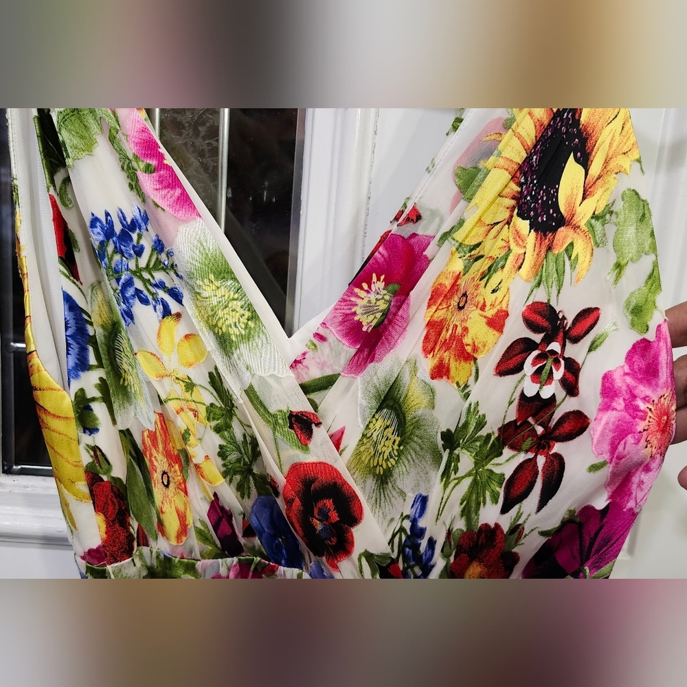 Alice + Olivia Samantha Floral Surplice Maxi Dress Women's Size 6 - Picture 3 of 11